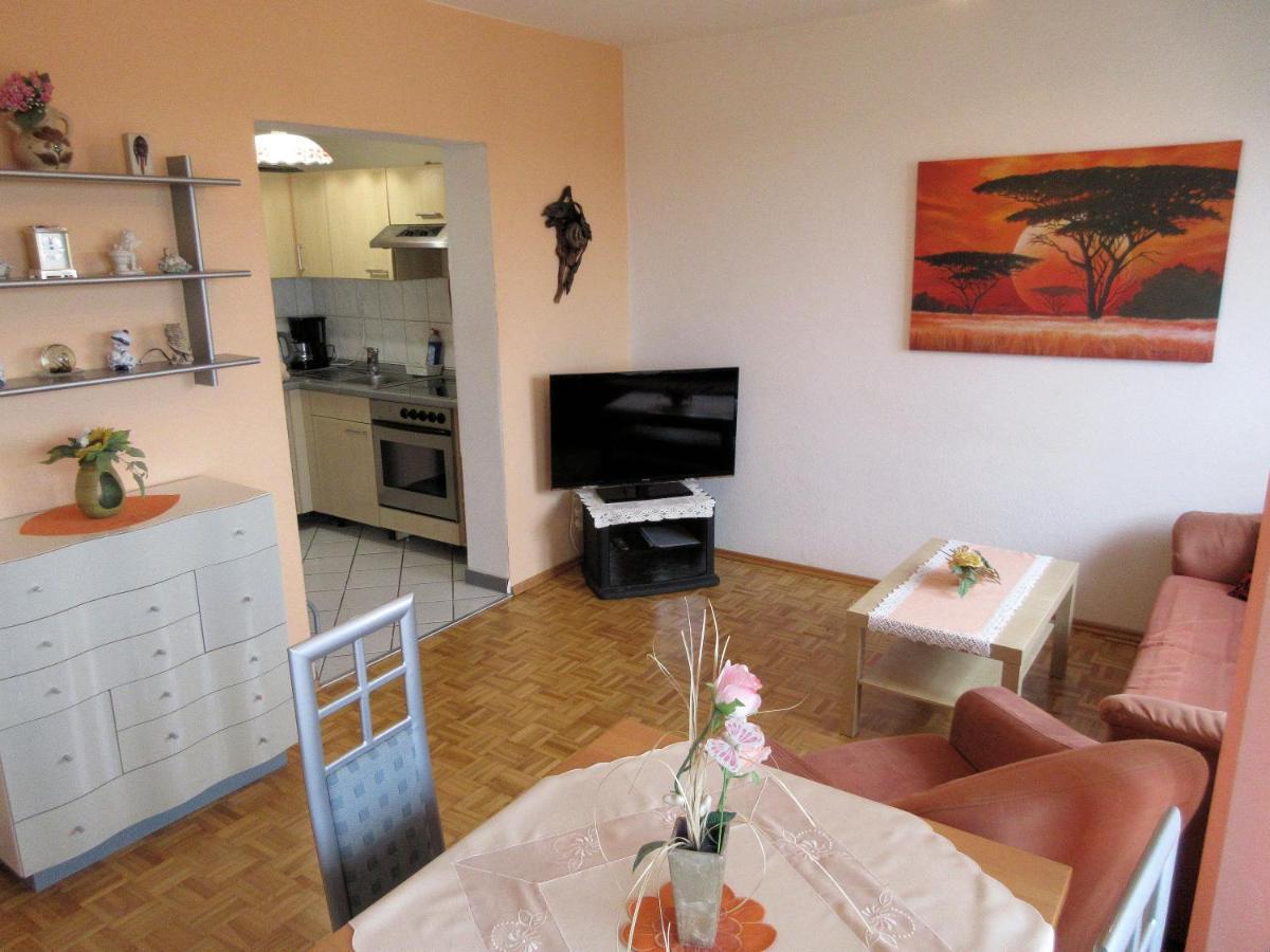 Private Apartment Near Fair Ground Ганновер Экстерьер фото